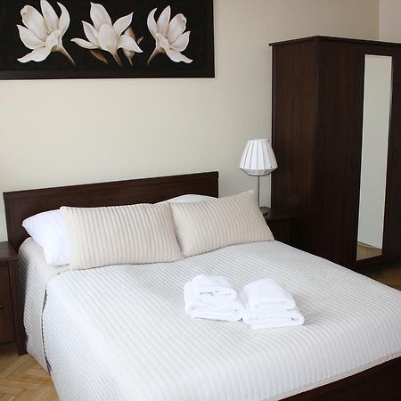 Place 4 You Apartments Krakkó Kültér fotó